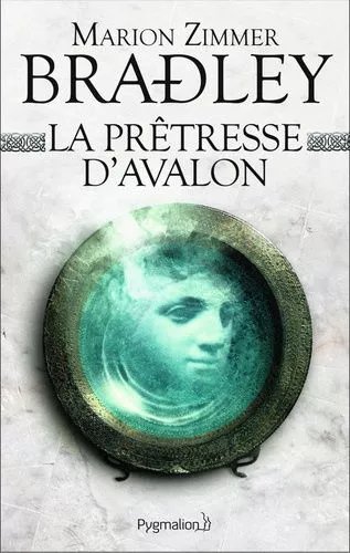 La Prêtresse D'avalon
